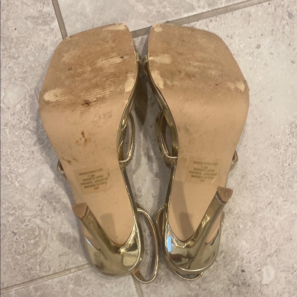 Steve Madden Gold Patent Gracey Strappy Sandel - Picture 5 of 5